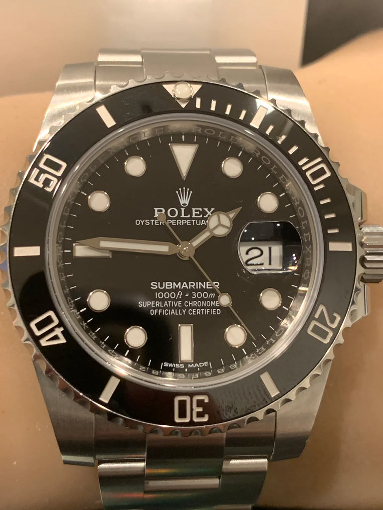 Preowned Rolex 116610LN Stainless Steel Submariner 40mm Black Dial Ceramic