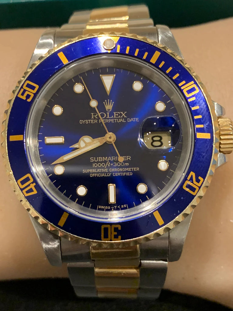 Preowned 16613 18k Stainless Steel Rolex Submariner 40mm Blue Dial