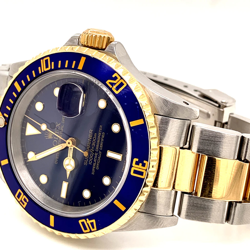 Preowned 16613 18k Stainless Steel Rolex Submariner 40mm Blue Dial