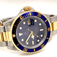 Cargar imagen en el visor de la galería, Preowned 16613 18k Stainless Steel Rolex Submariner 40mm Blue Dial