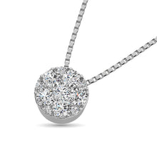 Cargar imagen en el visor de la galería, 14K White Gold 1/2 Ct.Tw. Diamond Flower Pendant