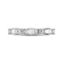 Cargar imagen en el visor de la galería, 14K White Gold 1/4 Ctw Round and Tapper Diamond Band Ring