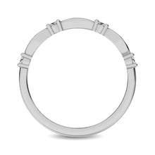 Cargar imagen en el visor de la galería, 14K White Gold 1/4 Ctw Round and Tapper Diamond Band Ring