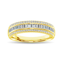 Cargar imagen en el visor de la galería, 14K Yellow Gold Round and Baguette Diamond 2/5 Ct.Tw. Anniversary Band