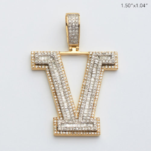 10KY 1.20CT BAGUETTE DIAMOND INITIAL PENDANT