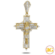 Cargar imagen en el visor de la galería, 10KY 0.50CTW DIAMOND CROSS WITH JESUS