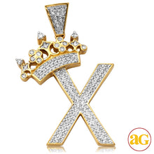 Cargar imagen en el visor de la galería, 10KY 0.35CTW DIAMOND INITIAL WITH CROWN PENDANT -