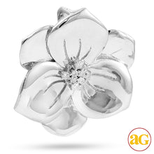 Cargar imagen en el visor de la galería, SS 0.20CTW DIAMOND FLOWER SHAPED PENDANT