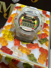 Cargar imagen en el visor de la galería, GUMMY BEAR BABY-G EDICIÓN LIMITADA 🧸