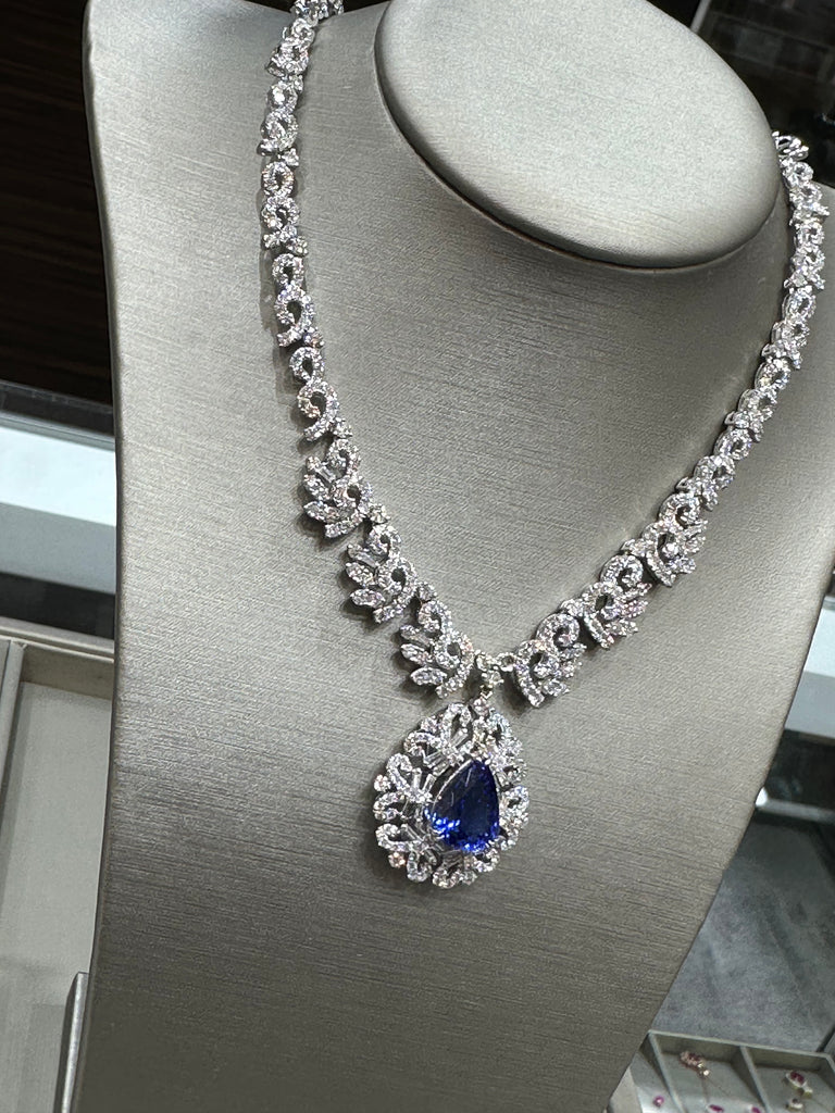 18k White Gold Ladies Custom Diamond Tanzanite Necklace